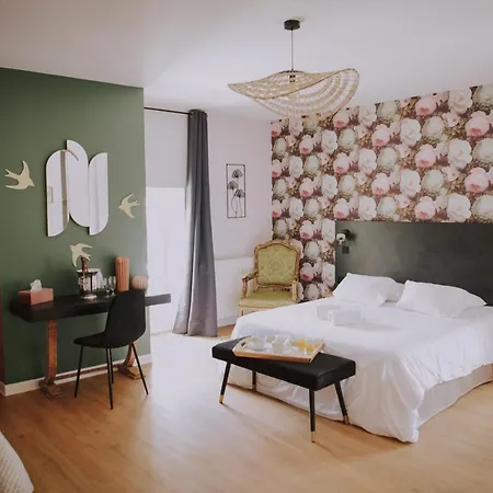 Alojamento de Acomodação e Pequeno-almoço D'hotes Domaine Le Castagne 3*