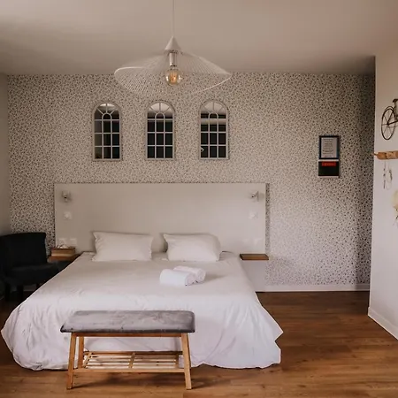 D'hotes Domaine Le Castagne Alojamento de Acomodação e Pequeno-almoço Auch