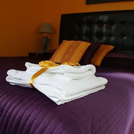 D'hotes Domaine Le Castagne 3* Auch