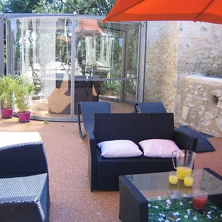 D'hotes Domaine Le Castagne Alojamento de Acomodação e Pequeno-almoço Auch