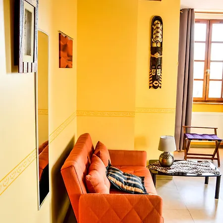 Alojamento de Acomodação e Pequeno-almoço D'hotes Domaine Le Castagne 3*