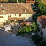 D'hôtes Domaine Le Castagné 3* Auch