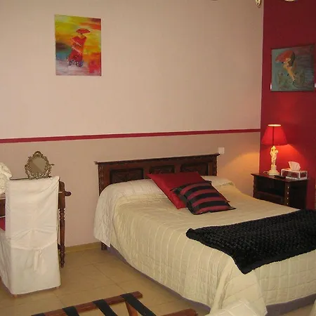 D'hotes Domaine Le Castagne 3* Auch