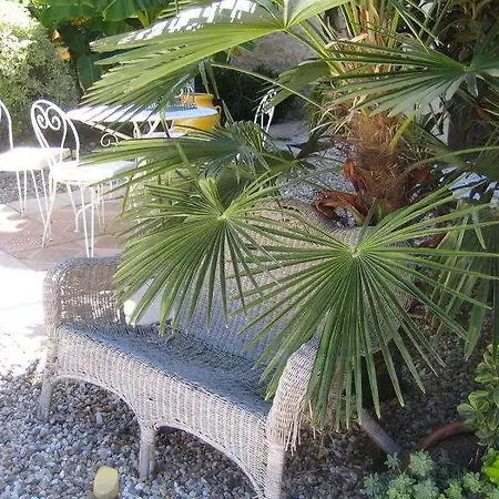 D'hotes Domaine Le Castagne Bed & Breakfast 3*