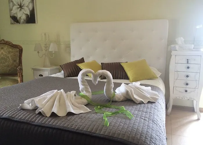 D'hôtes Domaine Le Castagné 3* Auch